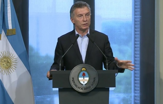 El Gobierno planea reformar la ley de ART con un decreto