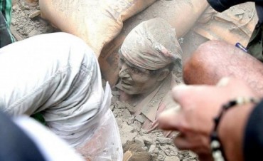 Son más 1.800 los muertos por el terremoto en Nepal