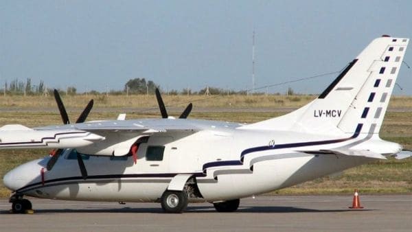 Expertos creen que la avioneta perdida salió del país