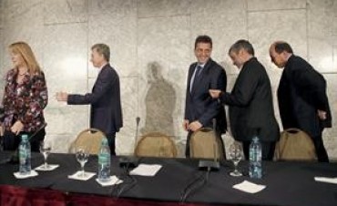 Tras el escándalo, la oposición unida le reclamó al Gobierno mayor transparencia electoral