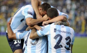 Racing rompió la yeta del 13 y es Campeón !