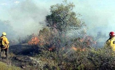 Bomberos controló dos focos de incendio en el interior provincial