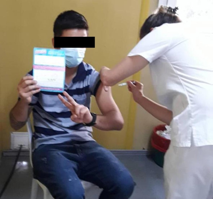 Escándalo de las vacunas: nuevos casos irregulares en San Nicolás, la ciudad de Ginés González García