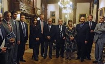 Negocian contra reloj por la nueva ley petrolera