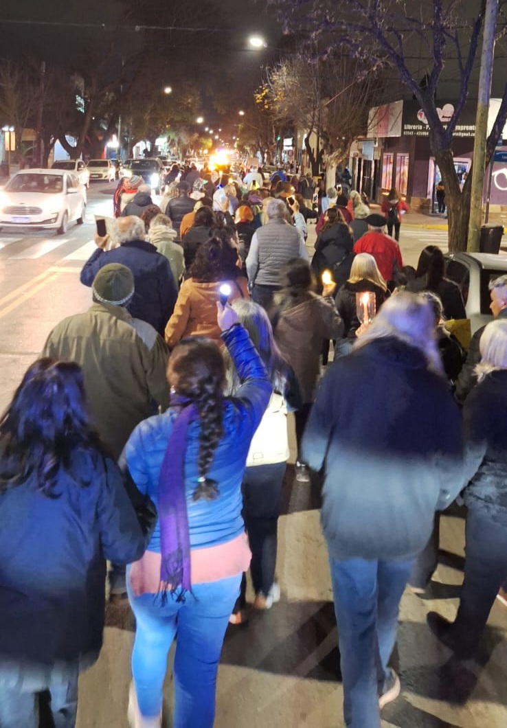 Luces para reclamar al intendente por abuso de autoridad 