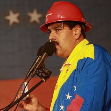 Venezuela se hunde cada vez más, ahora por el derrumbe del precio del petróleo